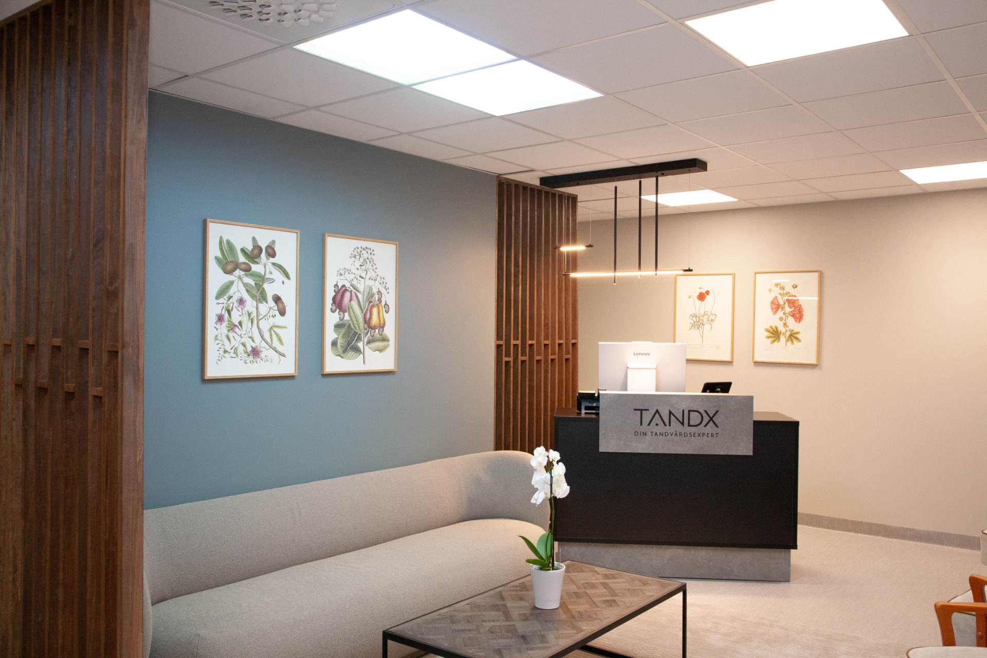 Receptionen på Tandx i Kinna